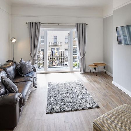 Glencoe Holiday Apartments Уитби Экстерьер фото