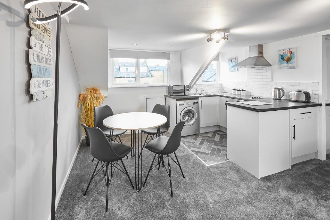 Glencoe Holiday Apartments Уитби Экстерьер фото