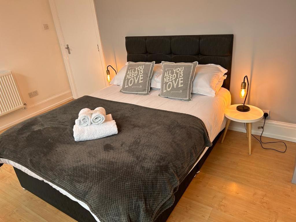 Glencoe Holiday Apartments Уитби Экстерьер фото