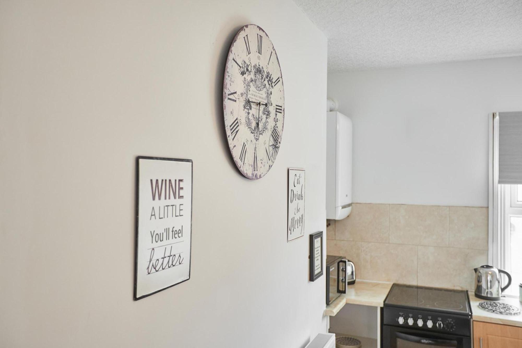 Glencoe Holiday Apartments Уитби Экстерьер фото