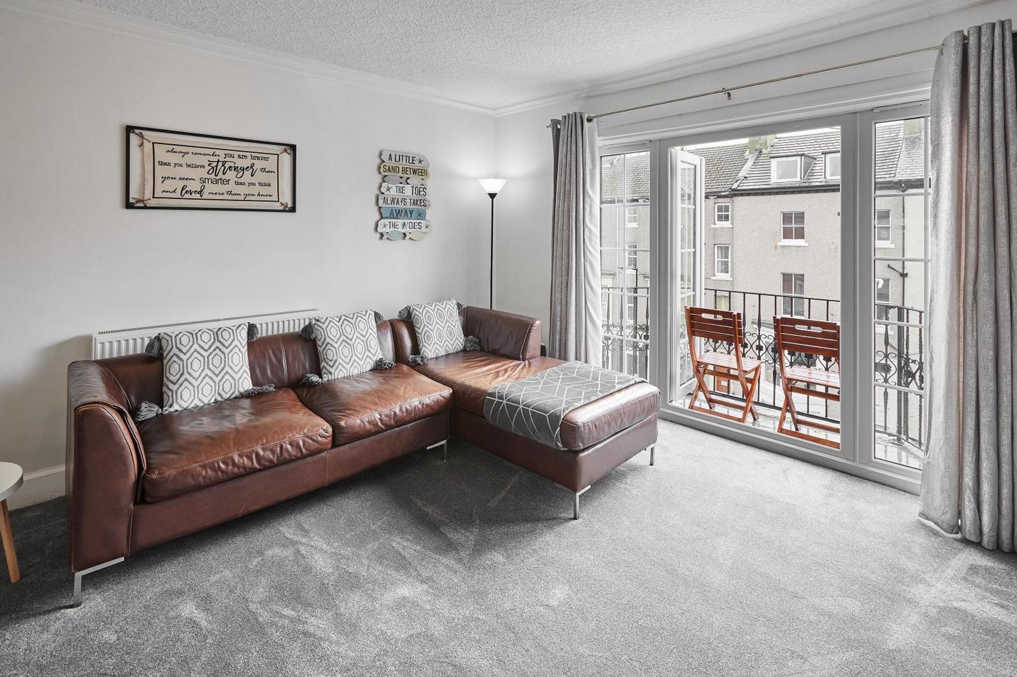 Glencoe Holiday Apartments Уитби Номер фото