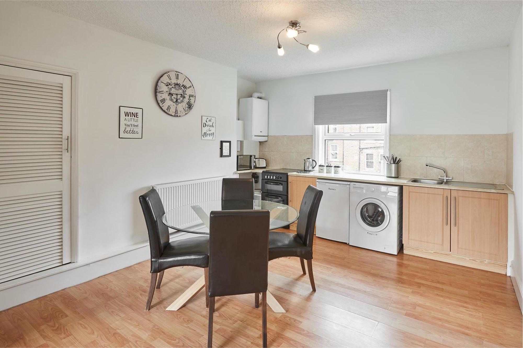 Glencoe Holiday Apartments Уитби Номер фото