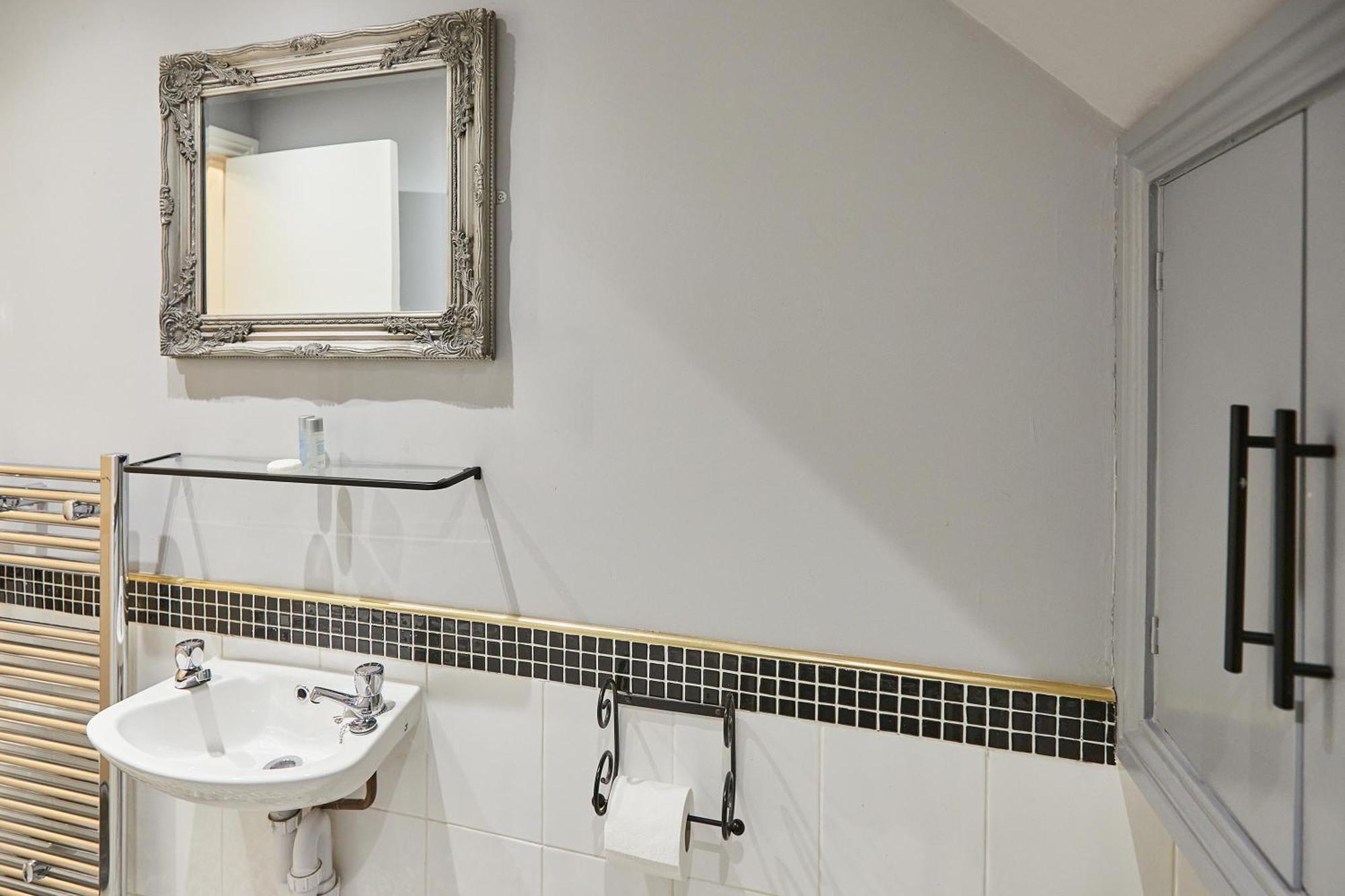 Glencoe Holiday Apartments Уитби Номер фото