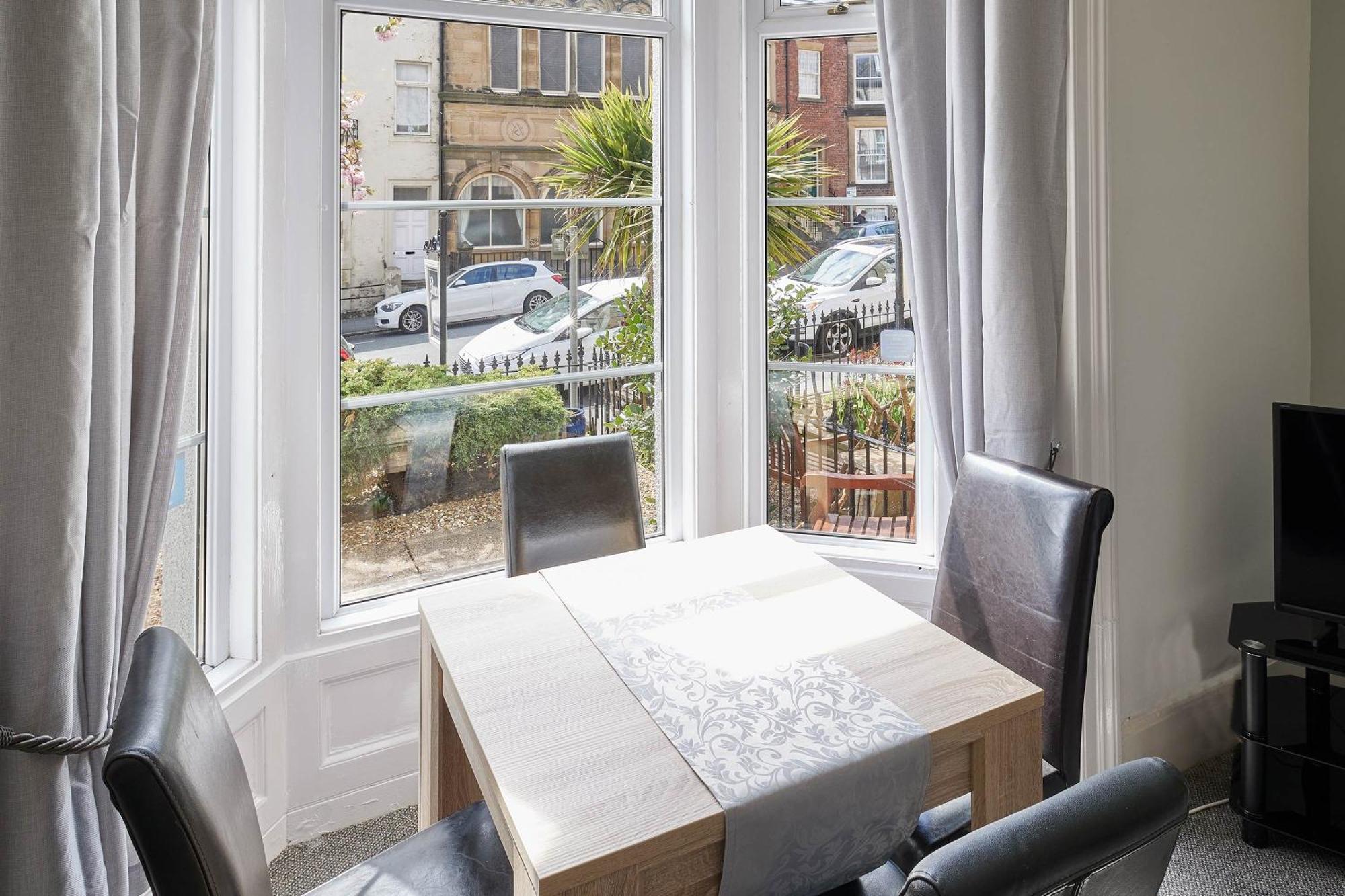 Glencoe Holiday Apartments Уитби Номер фото